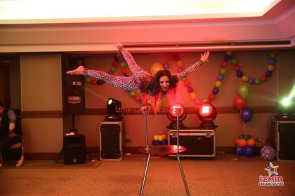 Akrobasi Gösterisi İzmir Organizasyon Özel Show ve Akrobasi Grupları