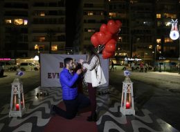 Denizci Fenerleri ve Yer Volkanları Eşliğinde Evlilik Teklifi Organizasyonu