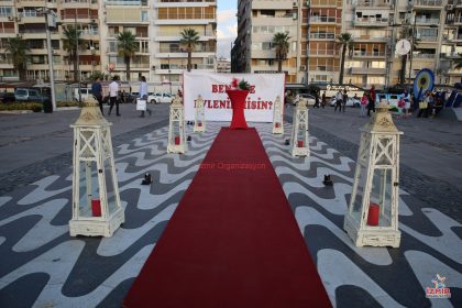 Kordon'da Evlilik Teklifi Organizasyonu İzmir