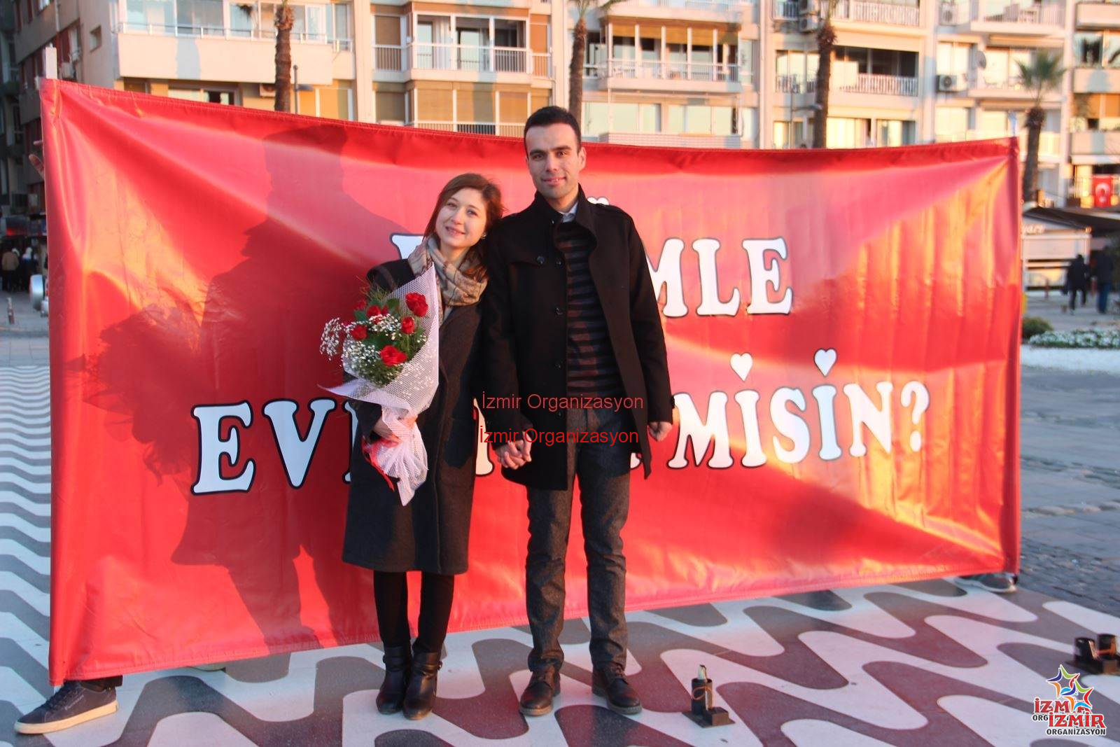 Kordon Evlilik Teklifi Organizasyonu İzmir ORganizasyon