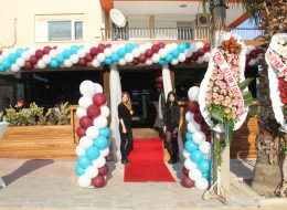 Karşılama Hostesi Kiralama ve Zincir Balon Süsleme İzmir