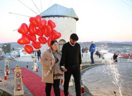 Alaçatıda Evlilik Teklifi Organizasyonu