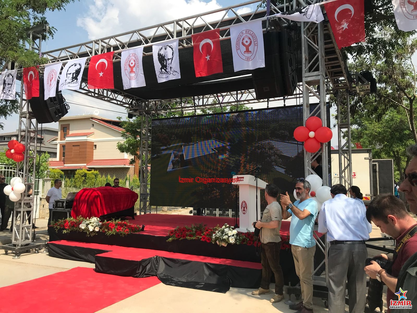 Bornova Çocuk Dünyası Temel Atma Töreni Organizasyonu İzmir