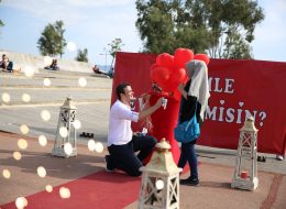Bostanlı Evlenme Teklifi Organizasyonu