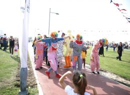 Palyaço Dansları ve Etkinliklerle Eğlenceli Anlar