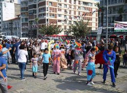 Kostümlü Karakterler ve Palyaço Kiralama İzmir