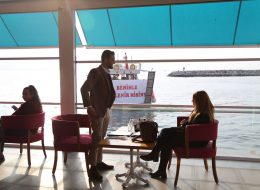 Kafe Başlangıçlı VIP Araç İle Teknede Evlilik Teklifi Organizasyonu