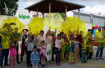 Kipa Uçurtma Şenliği Organizasyonu Yüz Boyama Uçurtma uçurma Palyaco Sevisi Barbekü Cadır Animator Sisme Oyuncak Kurumsal Firmalara Hizmet