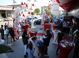 İzmir Kokteyl Organizasyonu Bistro Masa Kiralama
