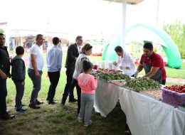 Piknik İkramları ve Kahvaltı Servisi Aile Günü Organizasyonu İzmir