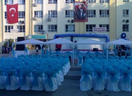 Sandalye Kiralama ve Sandalye Giydirme İzmir Mezuniyet Organizasyonu