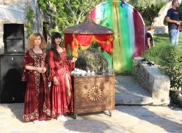 Kurumsal Organizasyonlar Kahveci Güzeli Kiralama İzmir