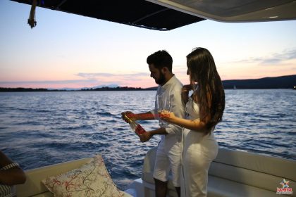 Şampanya Nasıl Açılır Şampanya Nasıl Açılır
