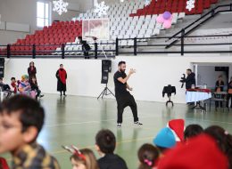 İzmir Sihirbaz Gösterisi