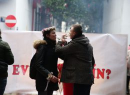 Tarihi Asansör’de Evlenme Teklifi Organizasyonu