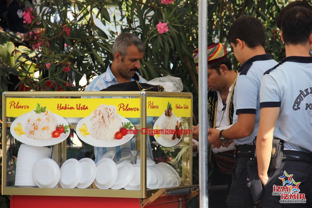 Tavuk Pilav İkramları Servisi İzmir Organizasyon
