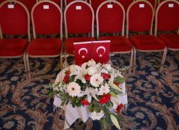 Protokol Sehpası Çiçek Süsleme Manisa