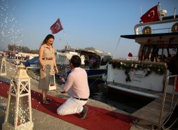 Yer Volkanları Eşliğinde Sürpriz Evlenme Teklifi Organizasyonu İzmir