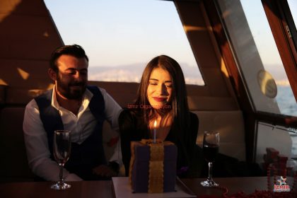 Yetişkin Kadın Doğum Günü Yetişkin Kadın Doğum Günü